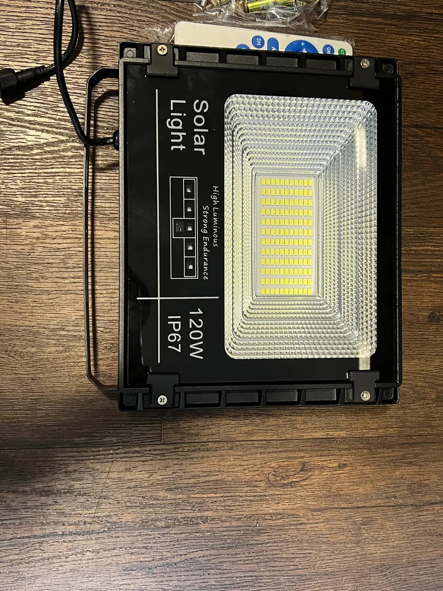 Foco Solar 120w Reflector Ip67 C/ Panel Y Control Remoto