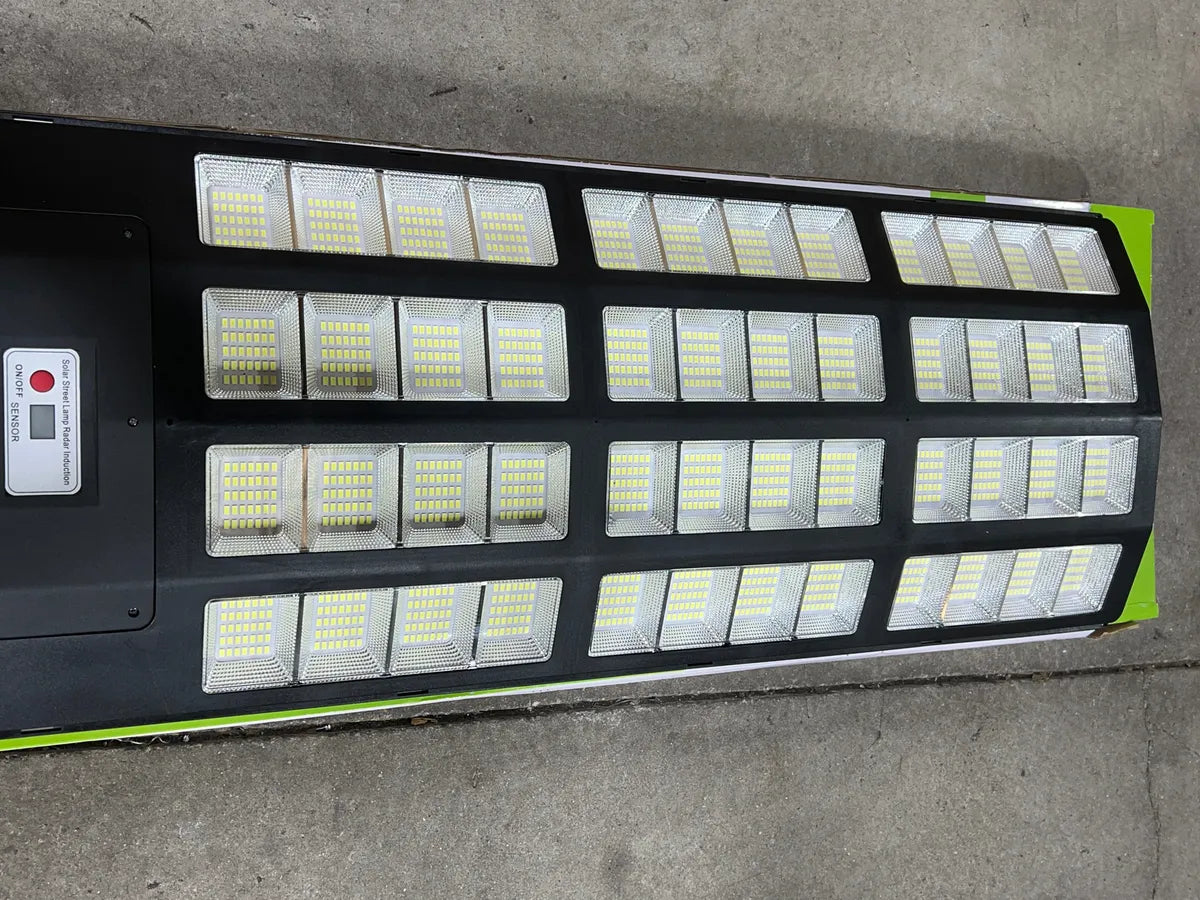 Foco Solar Ext 1500w Gran Angulo C/sensor Ctrl Y Brazo Blanco Frio